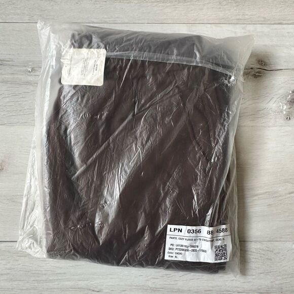 Fabletics Cozy Fleece Go-To Sweatpant Size‎ L & XL Cacao NWT in packaging - Picture 5 of 6